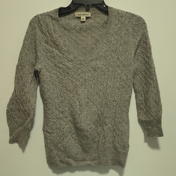 Banana Republic Gray cable knit  sweater, M - Picture 1 of 7